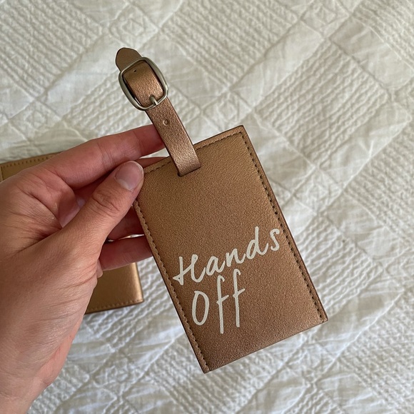 Passport Cover & Luggage Tag in Rose Gold - Picture 3 of 5